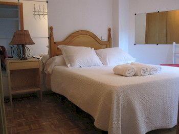 Apartamentos Madrid Hortaleza Екстериор снимка